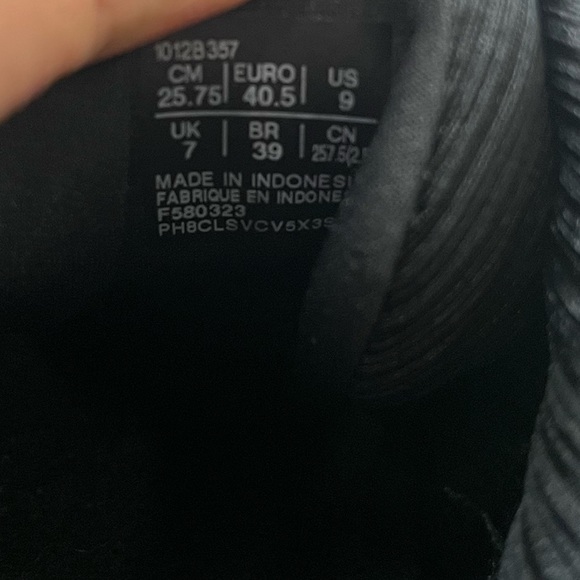 Asics Gel-Kayano 30 Sneakers - Size 9 - G57-11 - Picture 6 of 6